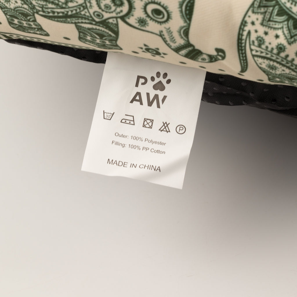 Care label on the green pet bed