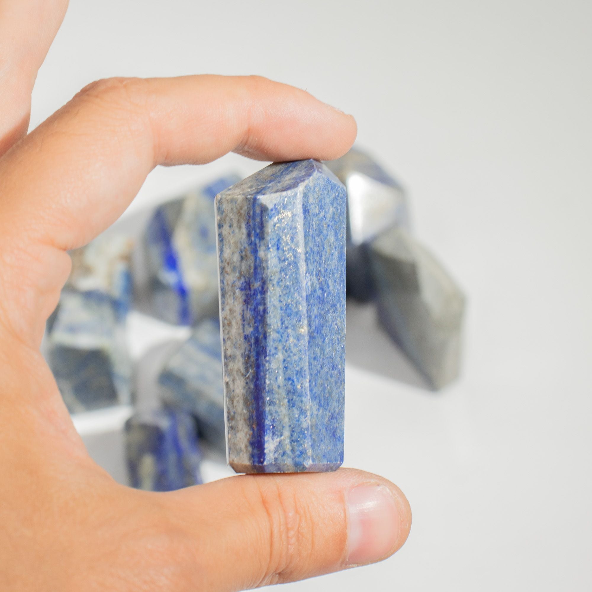 Gemstone Points approx 6cm (0.5KG) - Indian Moonstone (approx 8 pieces)