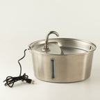Stainless steel fountain with USB cable attached